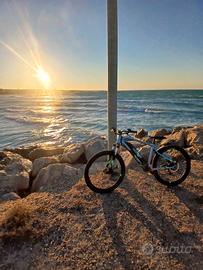 bici elettrica , leggere la descrizione