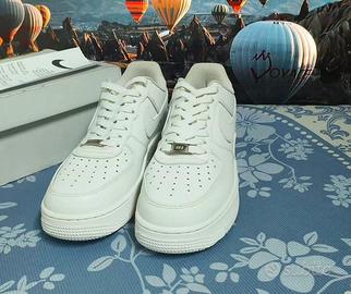 Nike Air Force 1 bianche, taglia 40.5
