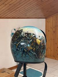 Casco da motociclista. SOLO ESPOSIZIONE
