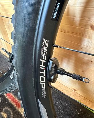Ruote mtb carbon zipp 1Zero HiTop S  con valvole S