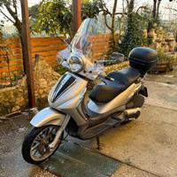 Beverly 500 – Tagliando completo e gomme nuove