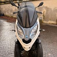 PIAGGIO MP3 300 ANNO  2023