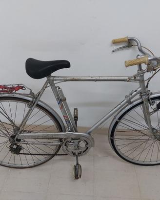 Bicicletta vintage marca superba ruote da 28