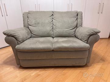 divano due posti by Natuzzi