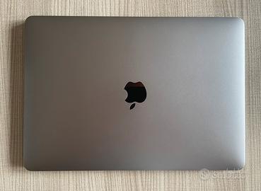 MacBook Pro 2018 con Touch Bar