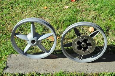 Coppia Cerchi aprilia Scarabeo scooter