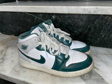 Air Jordan 1 Mid