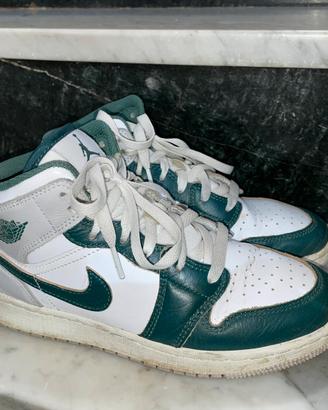 Air Jordan 1 Mid