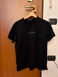 T-shirt Nera di Fred Perry tg “M”