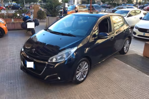 Peugeot 208 PureTech 82 5p. GPL Allure