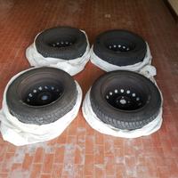 4 gomme invernali su cerchi 185/65R15