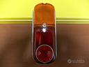 fanale-posteriore-con-luce-targa-per-auto-d-epoca