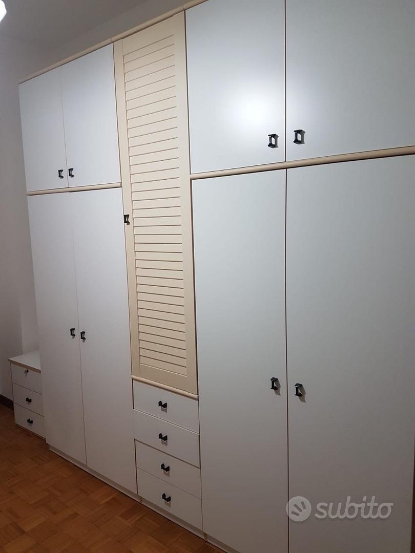 Armadio Arredamento e Casalinghi In vendita a Bologna