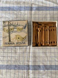 Casetta piccola finlandese in legno da montare