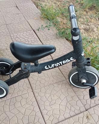 Triciclo e bicicletta senza pedali