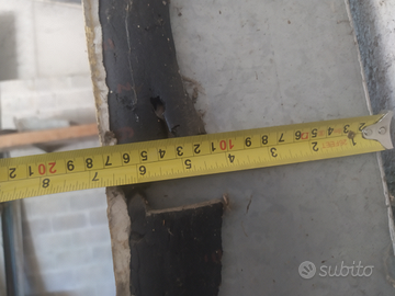 Portone basculante con porta