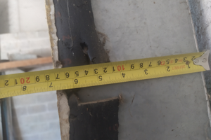 Portone basculante con porta