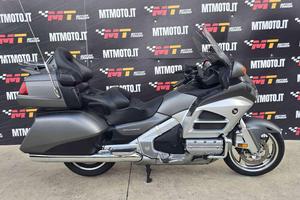 HONDA GL 1800 Airbag Video 360