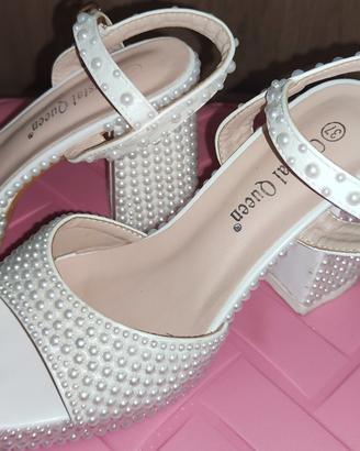 scarpe con perline zeppa e tacco 