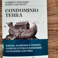 "Condominio Terra". Giunti editore. Nuovo