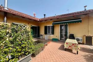 Appartamento di 138 m² con 4 locali e box auto a C