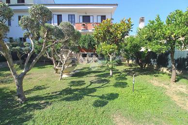 4 LOCALI A GIULIANOVA