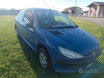 Peugeot 206 XR 1.1 44 KW
