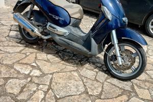 Aprilia Scarabeo 400