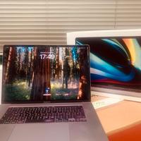 Apple MacBook Pro 16''