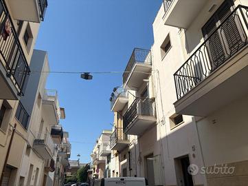 CASA INDIPENDENTE A POLIGNANO A MARE