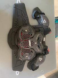 pettorina LEATT protector 4.5 taglia L/XL