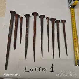 chiodi antichi forgiati ferro battuto