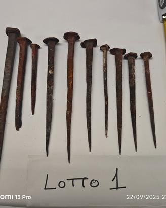 chiodi antichi forgiati ferro battuto