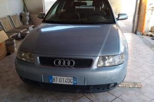 AUDI Macchina