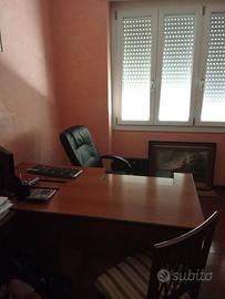 Stanza indipendente uso ufficio