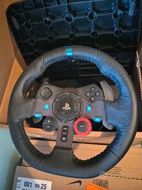 Volante logitech con pedaliera 