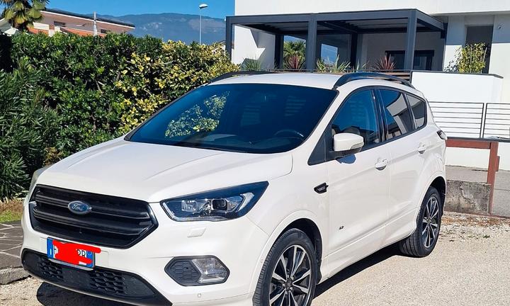 Ford Kuga 2.0 150 Cv St-Line