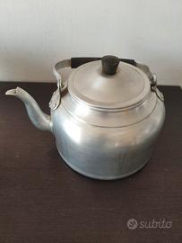 bollitore da fornello in alluminiostile vintage