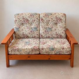 DIVANO IN LEGNO