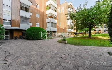 TRILOCALE RISTRUTTURATO IN ZONA SEMICENTRALE