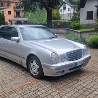 Mercedes Benz E200 Kompressor