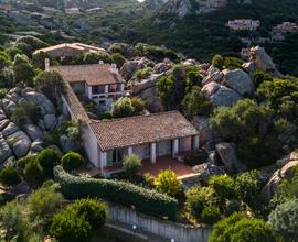 Villa indipendente con vista mare - Costa Paradiso