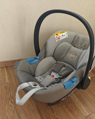 Seggiolino Cybex Aton M i-Size con base Isofix