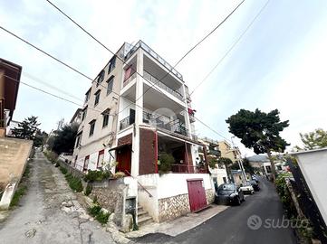 4 LOCALI A PALERMO