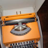 macchina da scrivere vintage