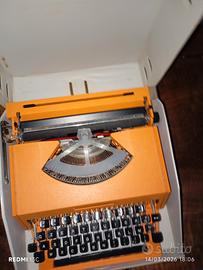 macchina da scrivere vintage