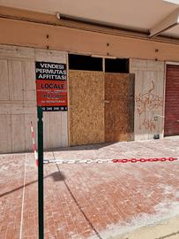 Magazzino/box zona stazione Giulianova Via Zola