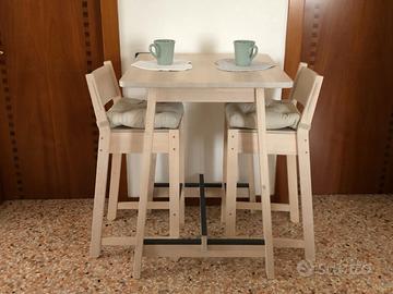 Tavolo Ikea + 2 Sgabelli