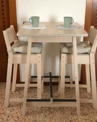 Tavolo Ikea + 2 Sgabelli