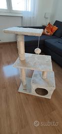 Tiragraffi per gatti con cuccia e 3 livelli